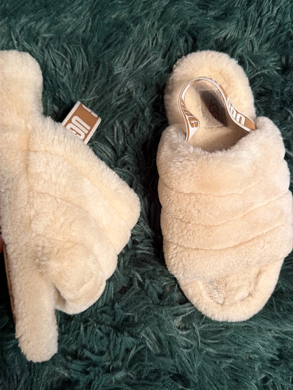 UGG Fluff Yeah Cream Fuzzy Plush Slingback Slippers Girls Youth Size 2